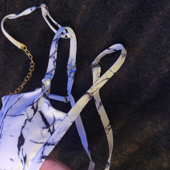 Super sexy marble bikini - Picture 7 of 11